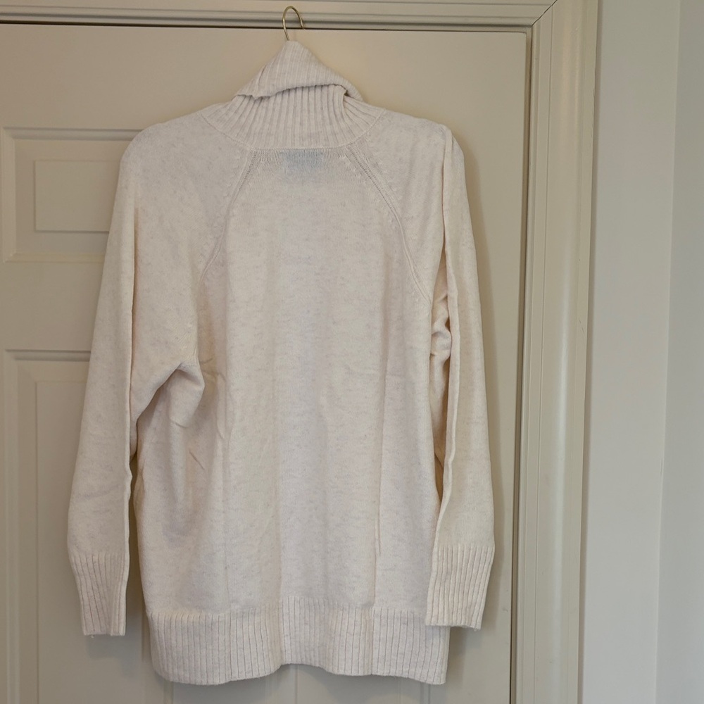 Old Navy Chalk Heather SoSoft Turtleneck Sweater/NWT/XL - Picture 15 of 15